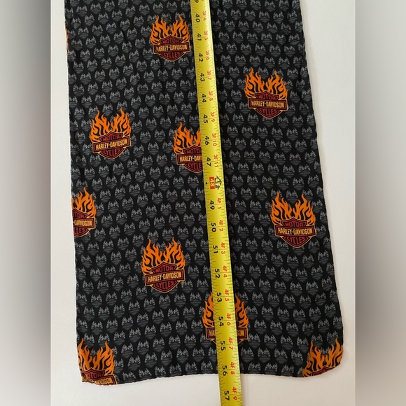 Harley-Davidson Motorcycle Scarf Flames Silk Scarf - Picture 5 of 6